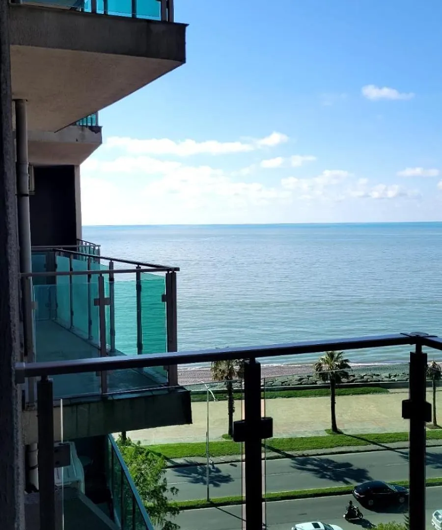 Апартаменты Liana Sea & Sky Suites Батуми Грузия